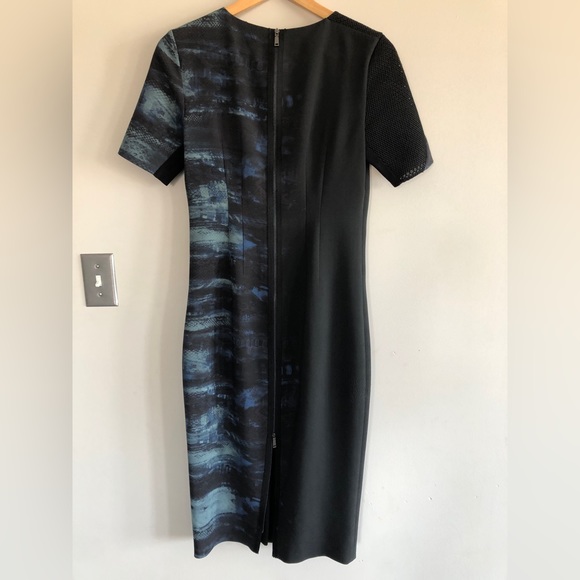 Elie Tahari Black and Navy Dress Short Sleeve Sheath |Mesh FullBack Zip - Picture 2 of 4